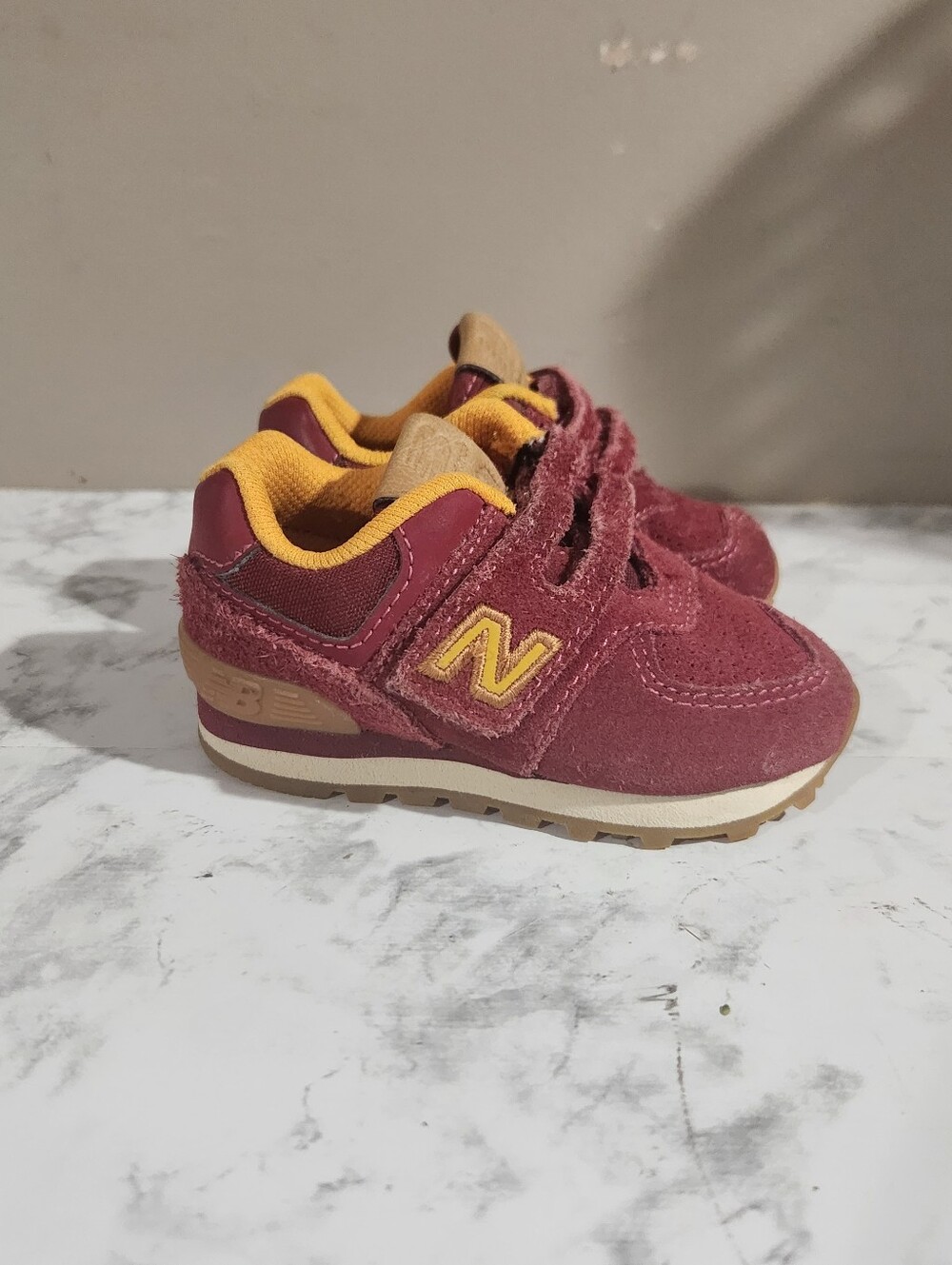 New Balance 574 Mercury Red/Gold Rush baby Shoes Sz 4